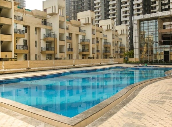 Amrapali Dream Valley villa low rise apartment for sale in Noida Extension