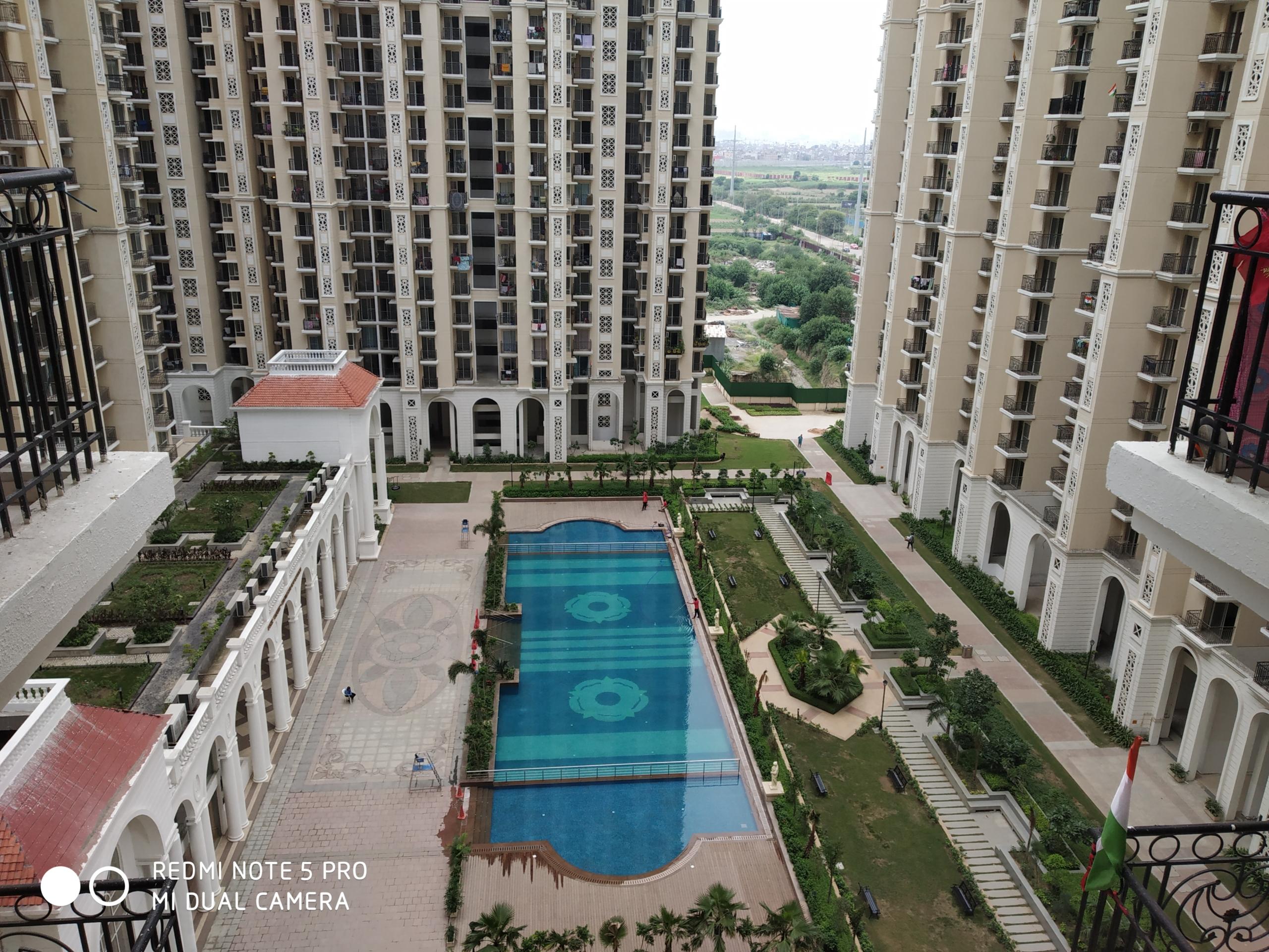 Flat for rent in Prateek Grand city, Resale flat in prateek grand city